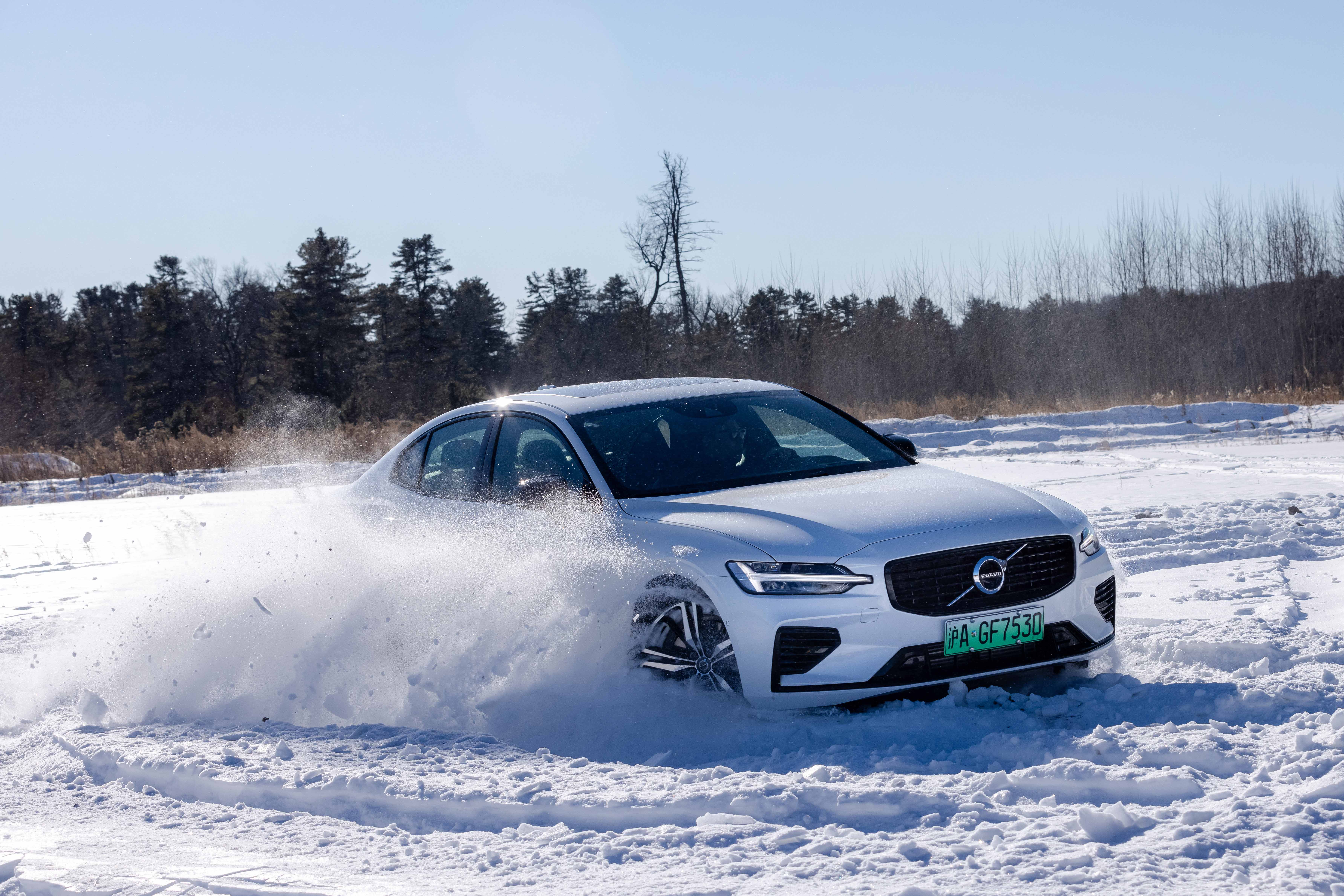 131823335568.jpg 0U4A5807.jpg