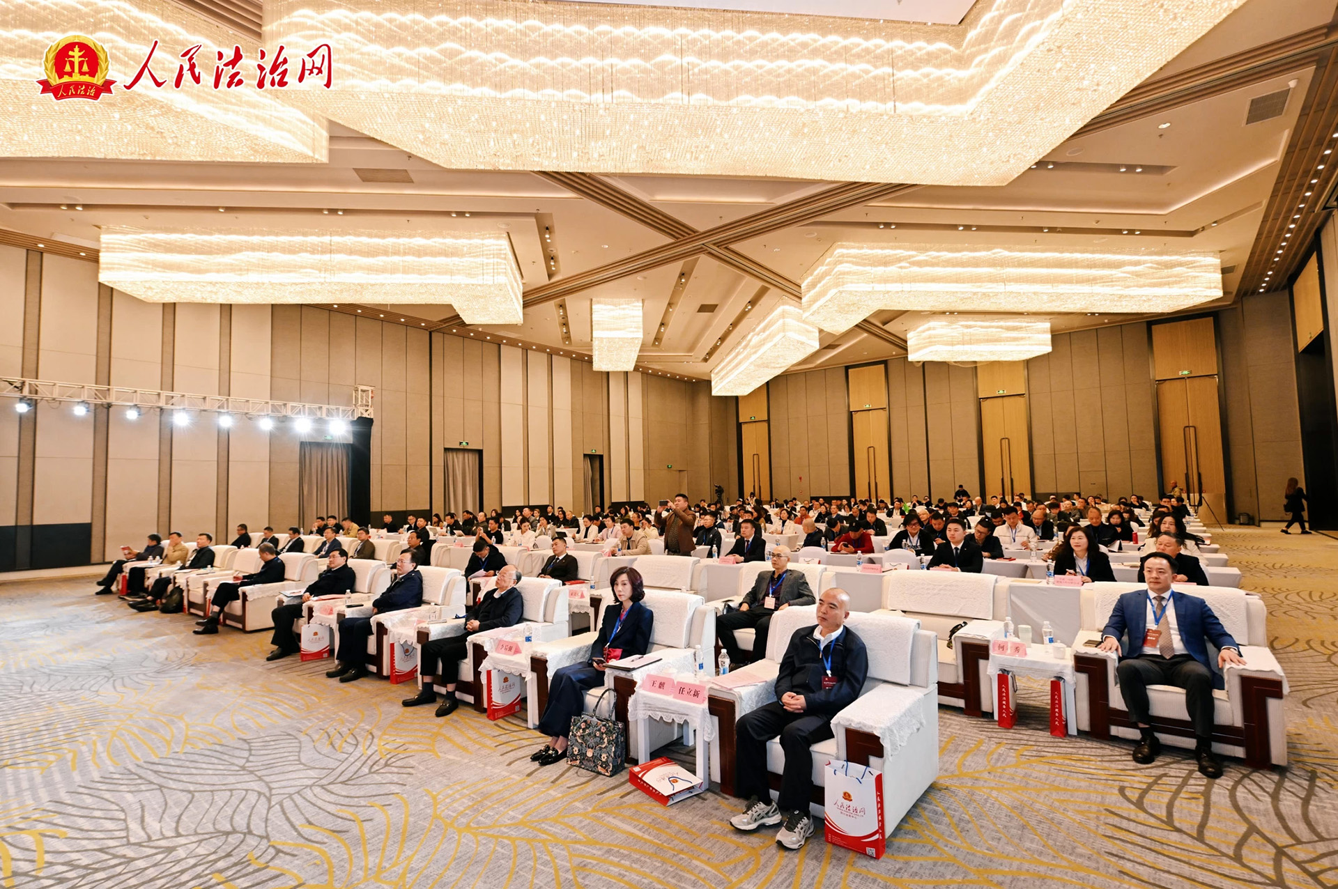 101110515944.jpg 114.jpg